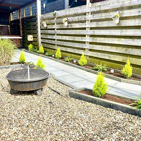 Tiny House With Sauna & Jacuzzi Near Amsterdam Vijfhuizen Exterior foto